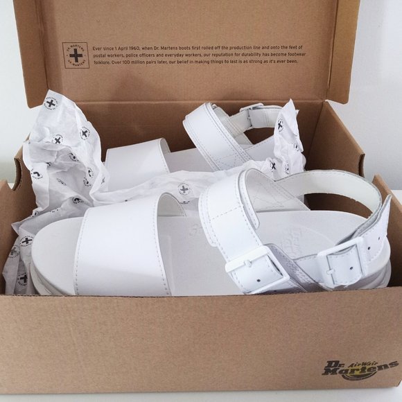 COPY - Dr. Martens Voss Mono Quad Sandals - NWT - US 9 - Picture 12 of 14